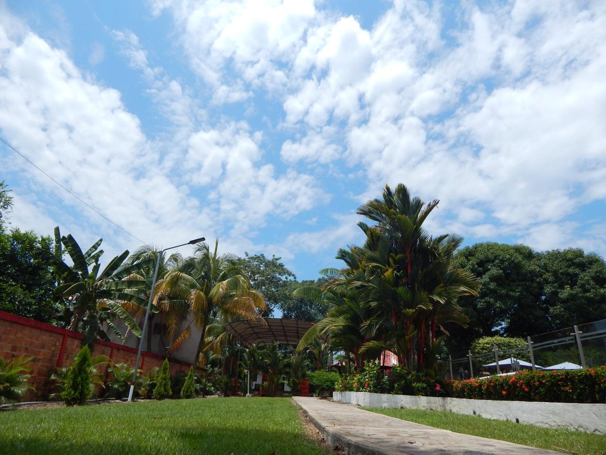 Hotel Campestre Las Palmas Sas Villavicencio Exterior foto