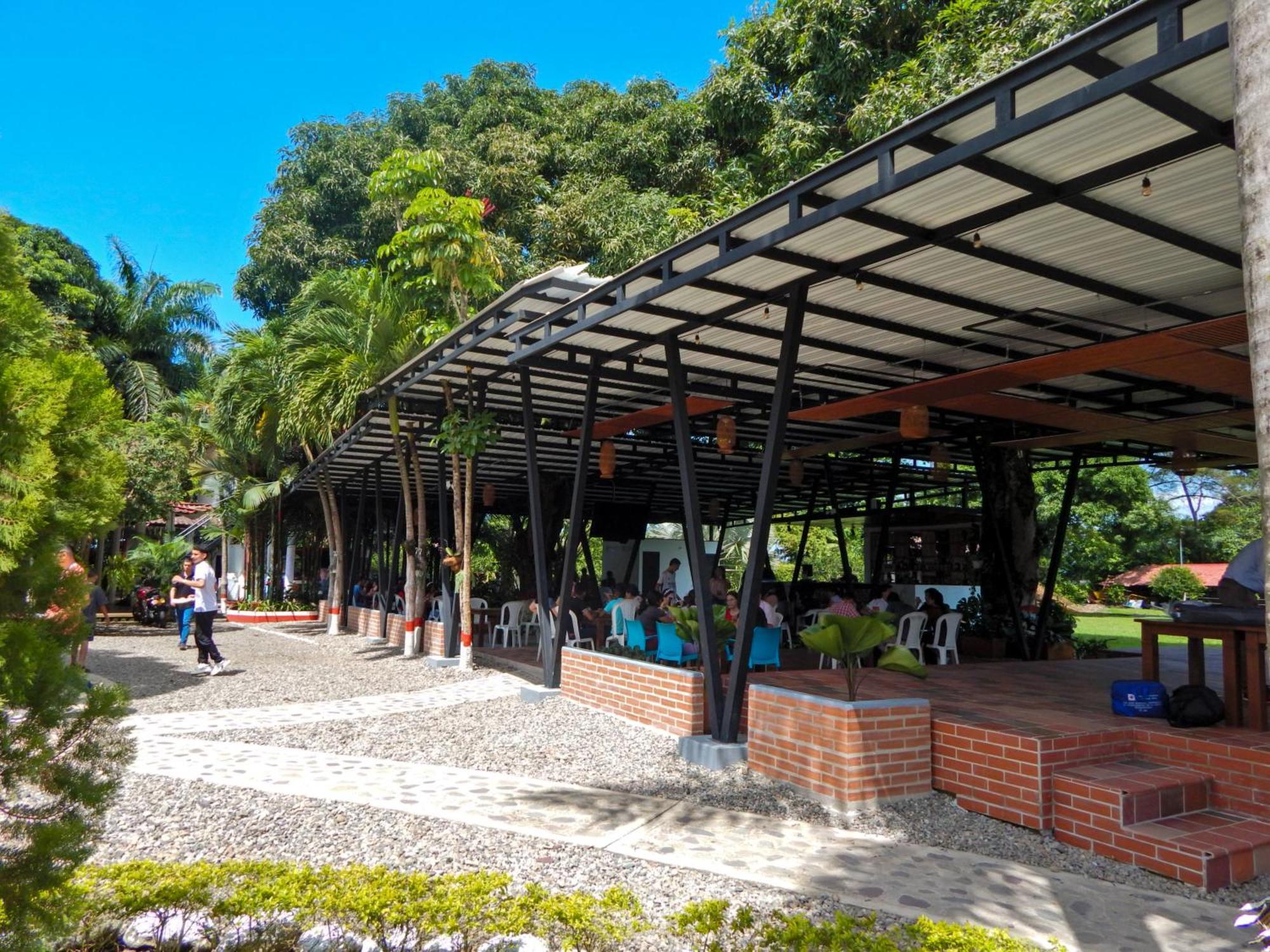 Hotel Campestre Las Palmas Sas Villavicencio Exterior foto